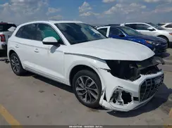 WA1AAAFYXM2049859 2021 AUDI Q5