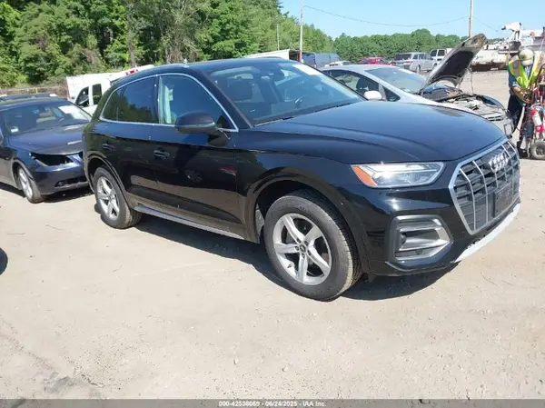 WA1AAAFYXM2058433 2021 AUDI Q5 - Image 1