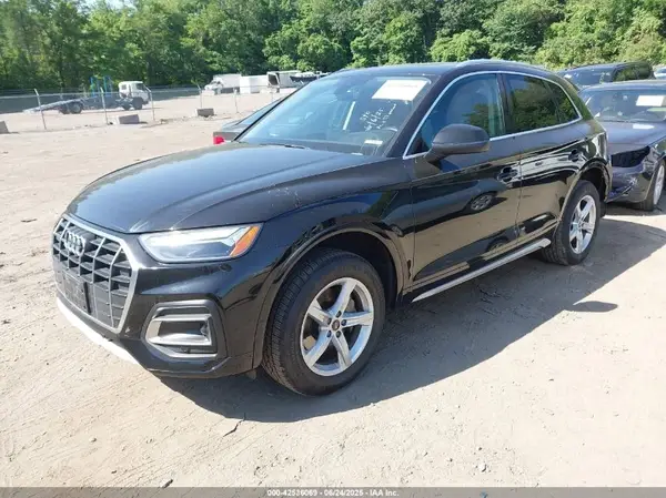 WA1AAAFYXM2058433 2021 AUDI Q5 - Image 2