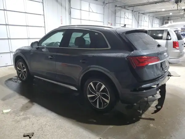 WA1AAAFYXM2079279 2021 AUDI Q5 - Image 2