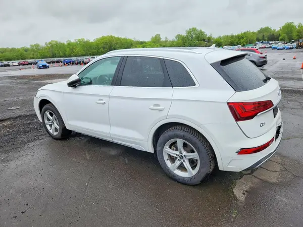 WA1AAAFYXM2119103 2021 AUDI Q5 - Image 2