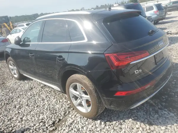 WA1AAAFYXM2125175 2021 AUDI Q5 - Image 2