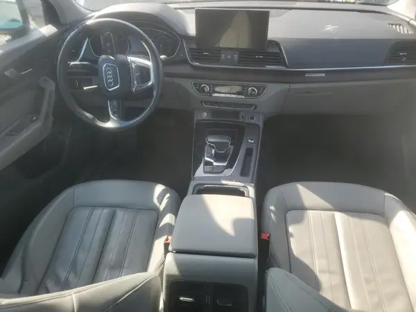 WA1AAAFYXM2125175 2021 AUDI Q5 - Image 8