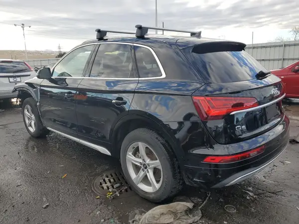 WA1AAAFYXM2126990 2021 AUDI Q5 - Image 2