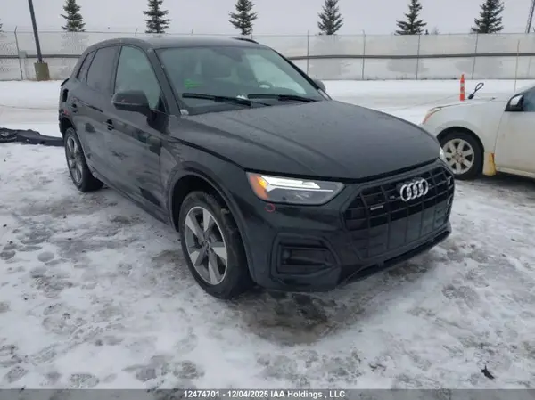 WA1AAAFYXR2074221 2024 AUDI Q5 - Image 1