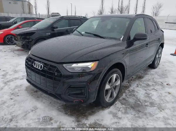 WA1AAAFYXR2074221 2024 AUDI Q5 - Image 2