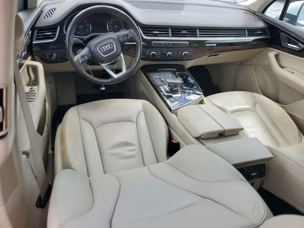 WA1AABF71HD041530 2017 AUDI Q7 - Image 8