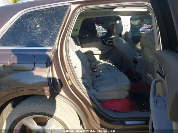 WA1AABF75HD009468 2017 AUDI Q7 - Image 8
