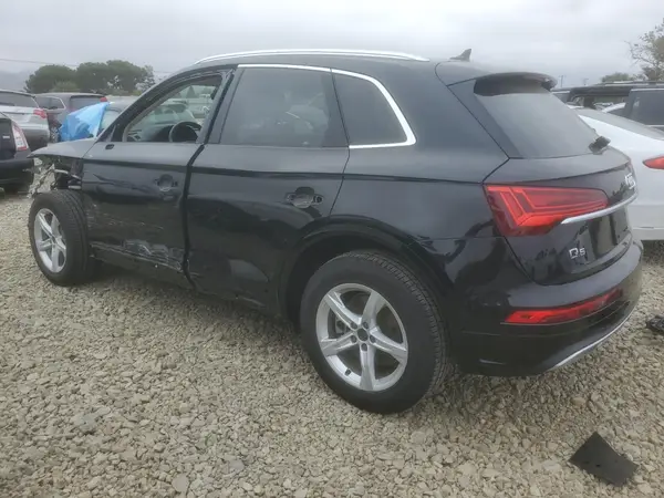 WA1AABFY3M2111933 2021 AUDI Q5 - Image 2