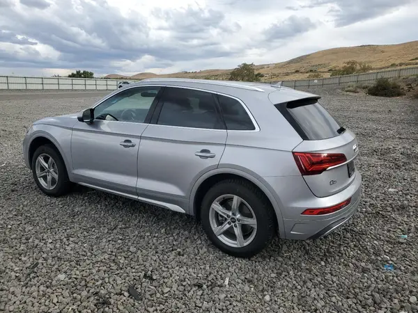 WA1ABAFY0N2122512 2022 AUDI Q5 - Image 2