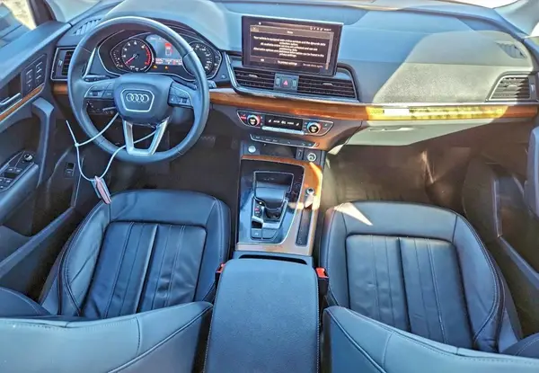 WA1ABAFY0P2069586 2023 AUDI Q5 - Image 8