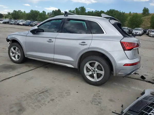WA1ABAFY1N2106299 2022 AUDI Q5 - Image 2