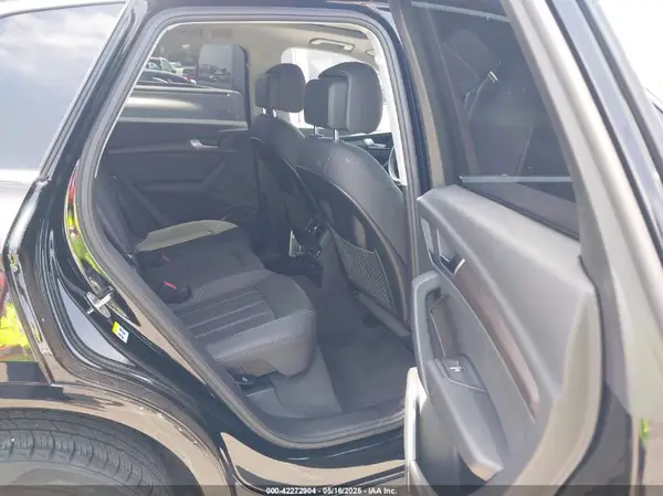 WA1ABAFY2P2132364 2023 AUDI Q5 - Image 8