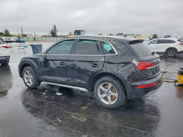 WA1ABAFY3P2081828 2023 AUDI Q5 - Image 2