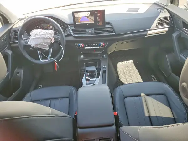 WA1ABAFY3R2019722 2024 AUDI Q5 - Image 8