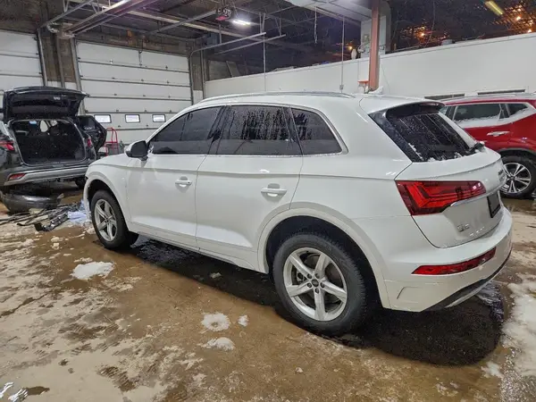 WA1ABAFY4N2134243 2022 AUDI Q5 - Image 2