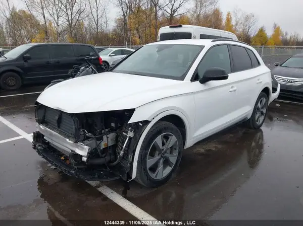 WA1ABAFY6P2065123 2023 AUDI Q5 - Image 2