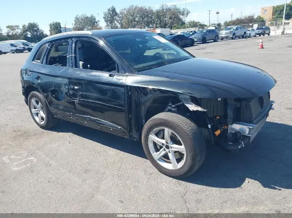 WA1ABAFY6P2097554 2023 AUDI Q5 - Image 1
