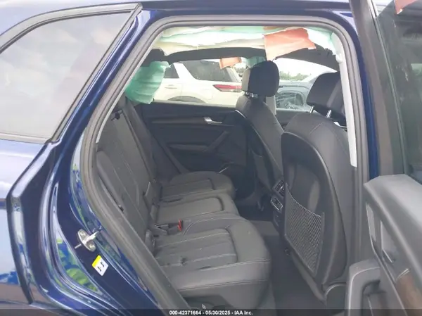 WA1ABAFY7S2050641 2025 AUDI Q5 - Image 8