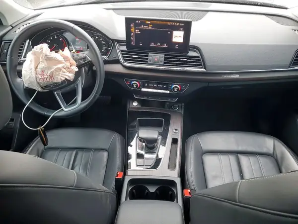 WA1ABAFY8P2061686 2023 AUDI Q5 - Image 8