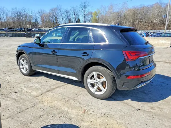 WA1ABAFY9N2124209 2022 AUDI Q5 - Image 2