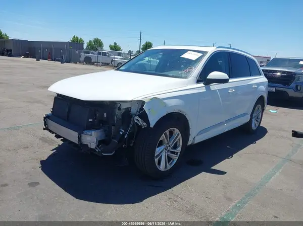 WA1ACBF71PD031069 2023 AUDI Q7 - Image 2