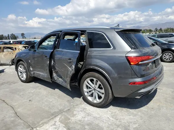WA1ACBF71SD003068 2025 AUDI Q7 - Image 2