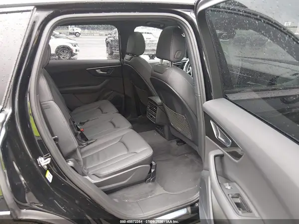 WA1ACBF71TD009941 2026 AUDI Q7 - Image 8