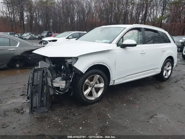 WA1ACBF72PD009565 2023 AUDI Q7 - Image 2