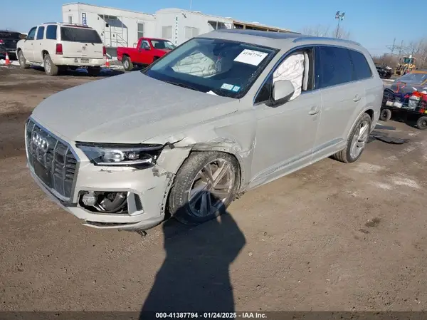 WA1ACBF72PD021053 2023 AUDI Q7 - Image 2