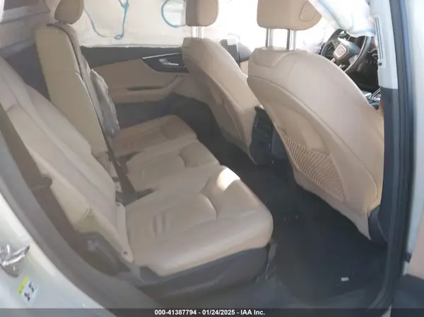 WA1ACBF72PD021053 2023 AUDI Q7 - Image 8