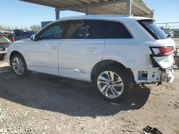 WA1ACBF72PD027046 2023 AUDI Q7 - Image 2