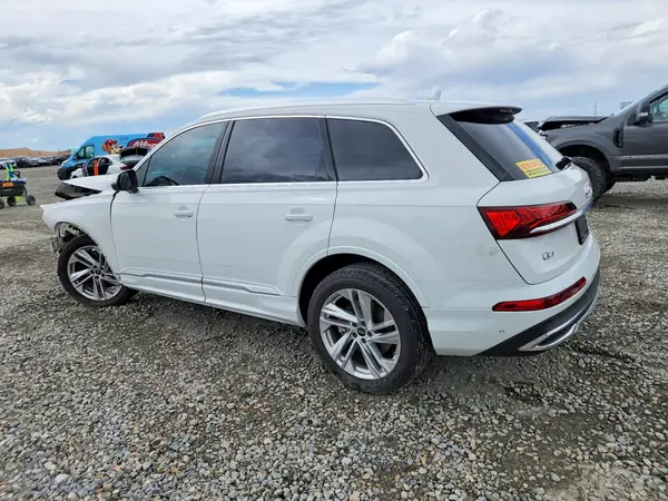 WA1ACBF73PD004844 2023 AUDI Q7 - Image 2
