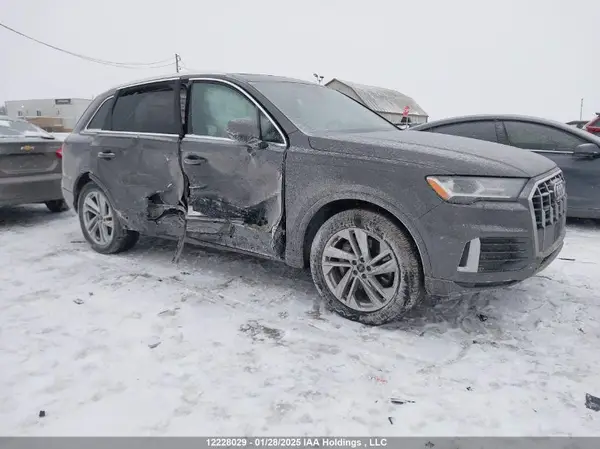 WA1ACBF73PD020736 2023 AUDI Q7 - Image 1