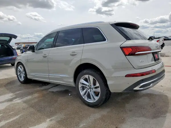 WA1ACBF76RD010690 2024 AUDI Q7 - Image 2