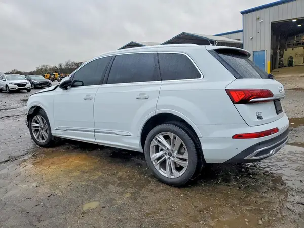 WA1ACBF77RD007667 2024 AUDI Q7 - Image 2