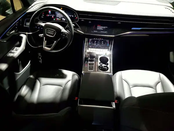 WA1ACBF78TD002615 2026 AUDI Q7 - Image 8