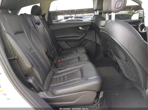 WA1AHAF70HD038723 2017 AUDI Q7 - Image 8