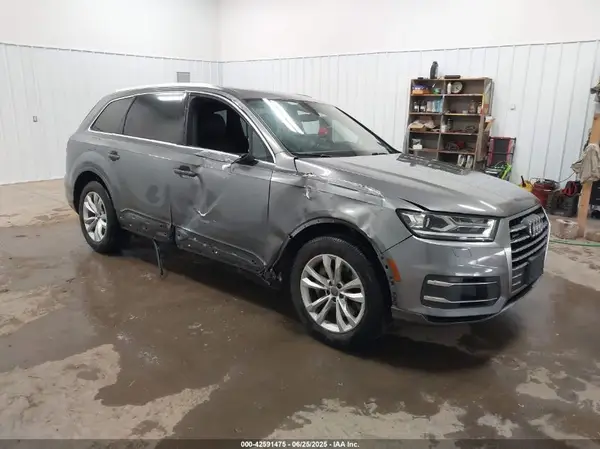 WA1AHAF70HD038754 2017 AUDI Q7 - Image 1
