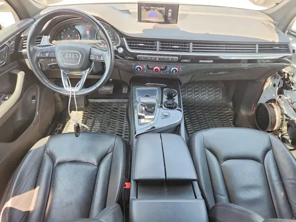 WA1AHAF70HD050385 2017 AUDI Q7 - Image 8
