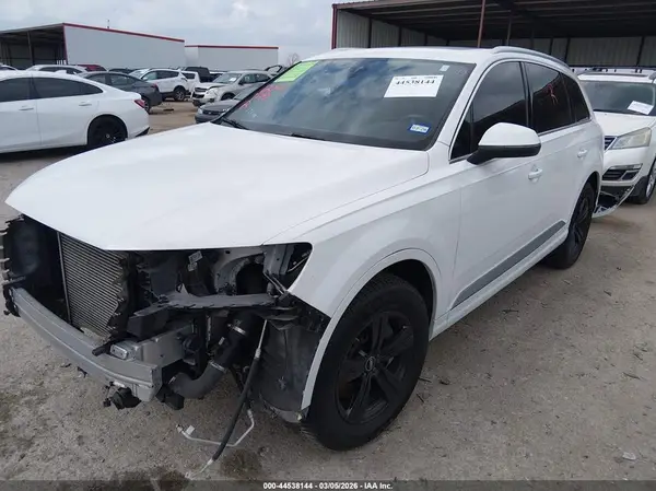 WA1AHAF70KD025560 2019 AUDI Q7 - Image 2