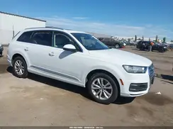 WA1AHAF70KD046537 2019 AUDI Q7