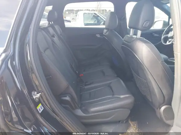 WA1AHAF71HD042537 2017 AUDI Q7 - Image 8