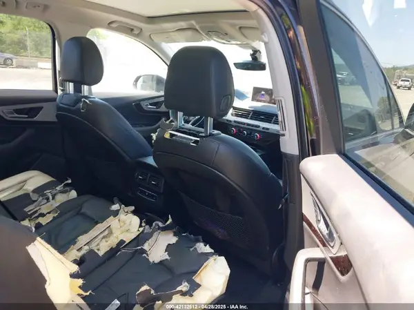 WA1AHAF71KD029374 2019 AUDI Q7 - Image 8