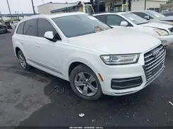 WA1AHAF71KD034977 2019 AUDI Q7