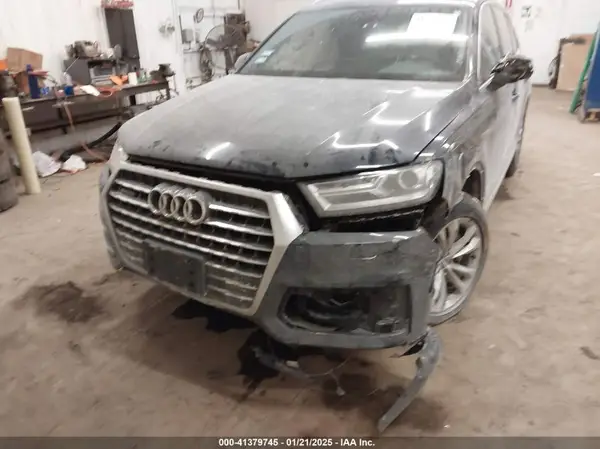 WA1AHAF72HD039100 2017 AUDI Q7 - Image 2