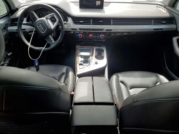 WA1AHAF72HD041347 2017 AUDI Q7 - Image 8