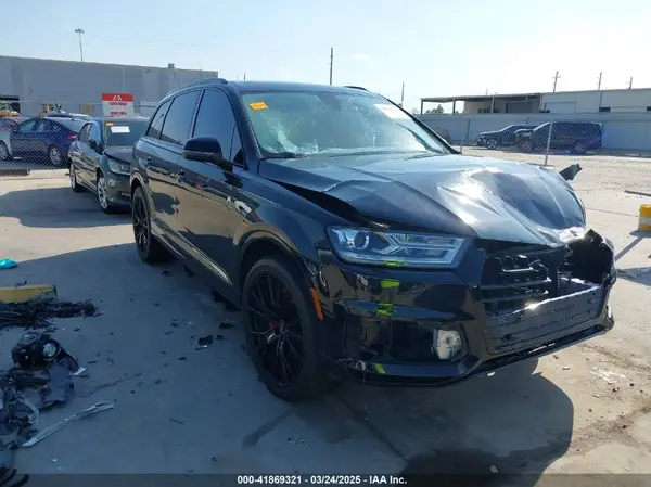 WA1AHAF72HD057435 2017 AUDI Q7 - Image 1