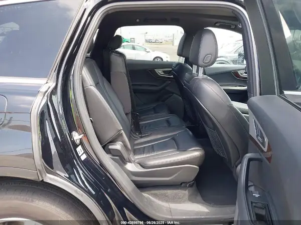 WA1AHAF72JD042682 2018 AUDI Q7 - Image 8