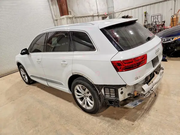 WA1AHAF72KD016634 2019 AUDI Q7 - Image 2